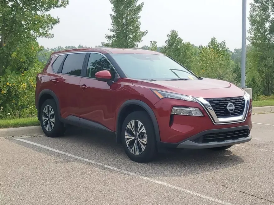 2023 Nissan Rogue SV photo 1