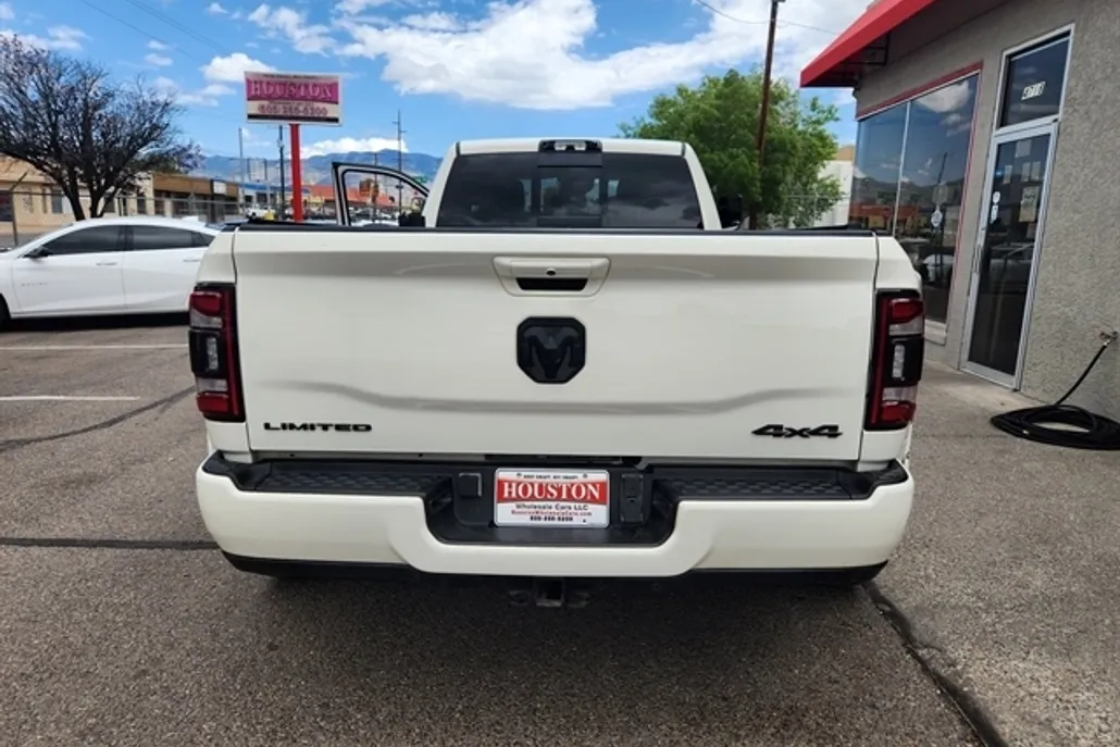 2022 Ram 3500 Limited photo 1