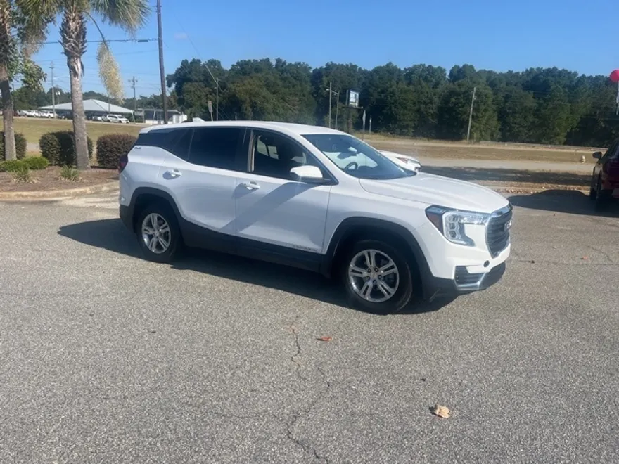 2024 Gmc Terrain SLE photo 1