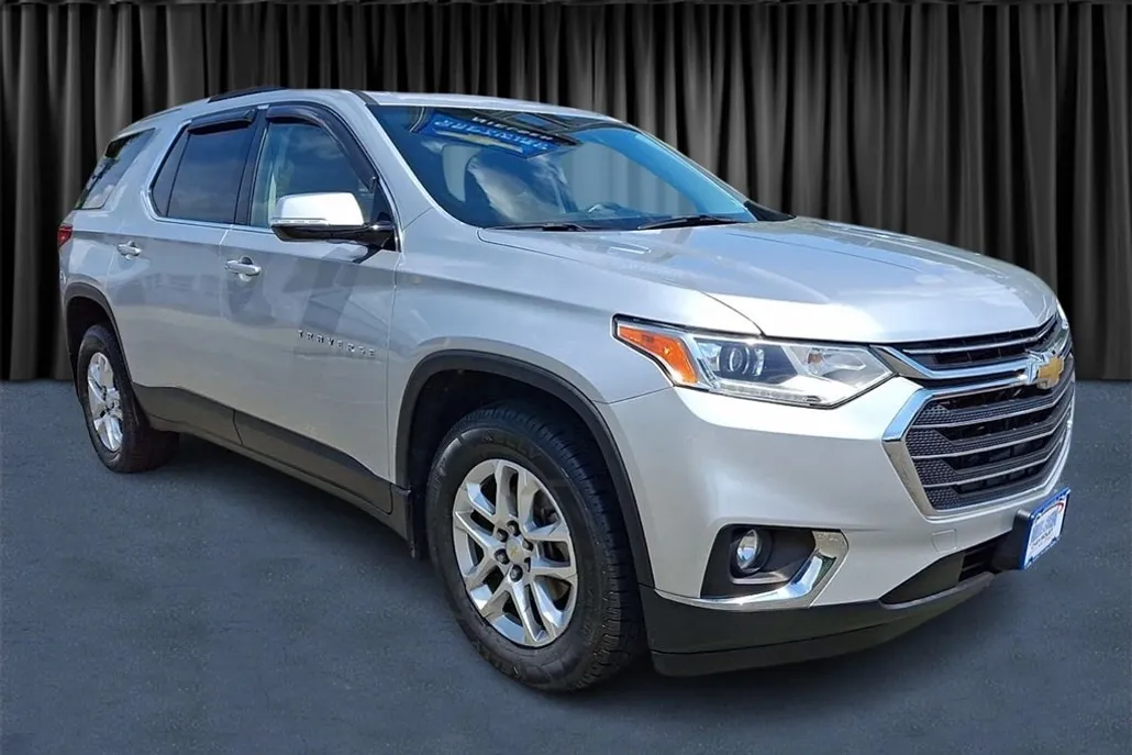 2018 Chevrolet Traverse Cloth 1LT photo 1