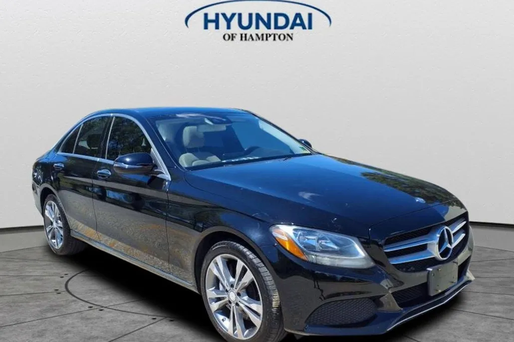 2017 Mercedes Benz C 300 4MATIC photo 1