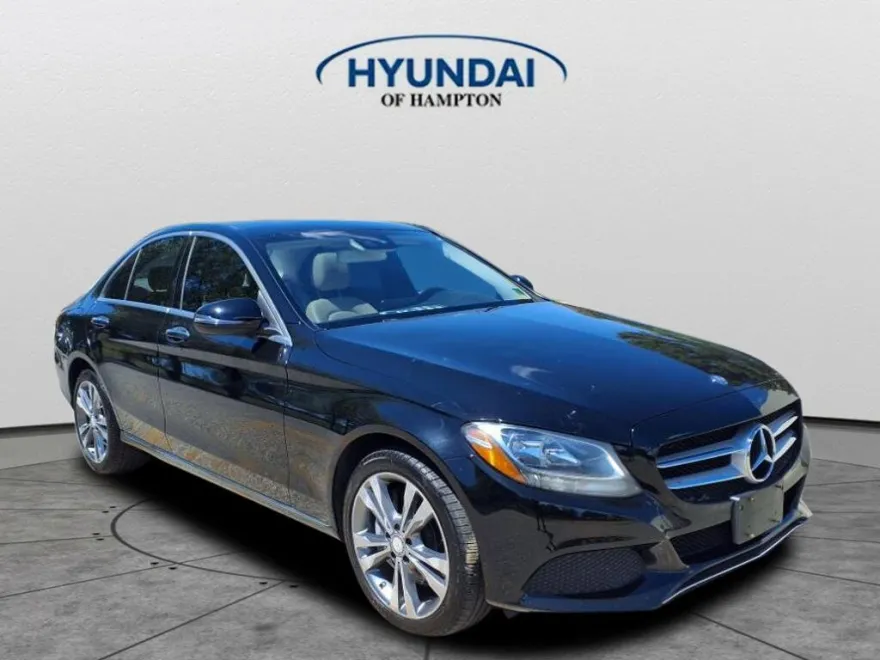 2017 Mercedes Benz C 300 4MATIC photo 1