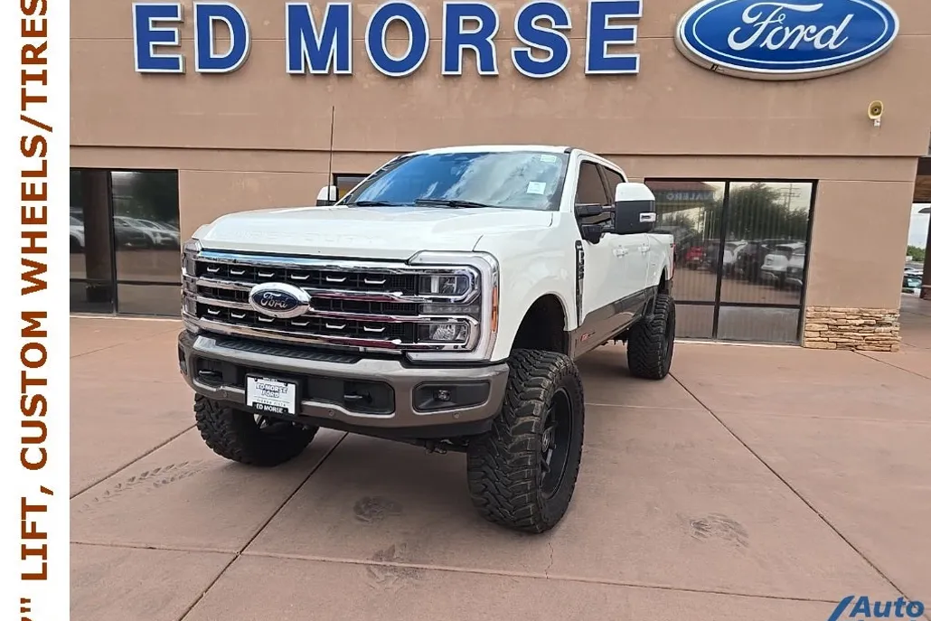 2023 Ford F-350 King Ranch photo 1