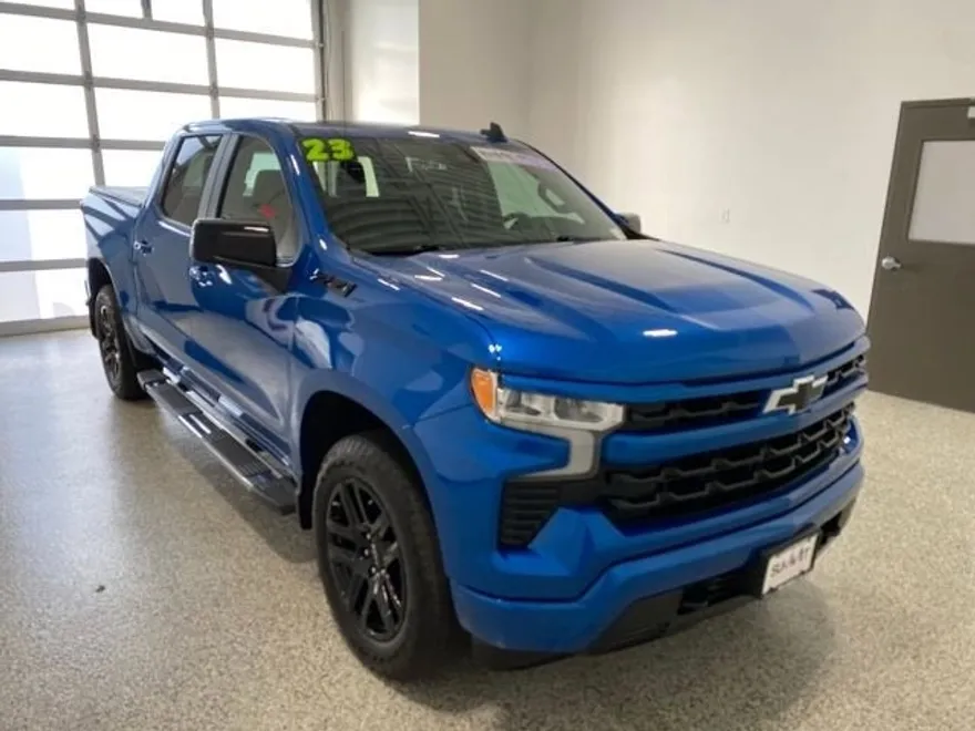 2023 Chevrolet Silverado RST photo 1