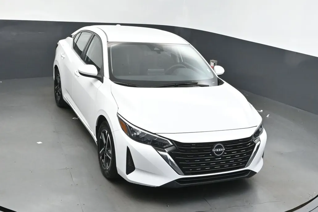 2024 Nissan Sentra SV photo 1