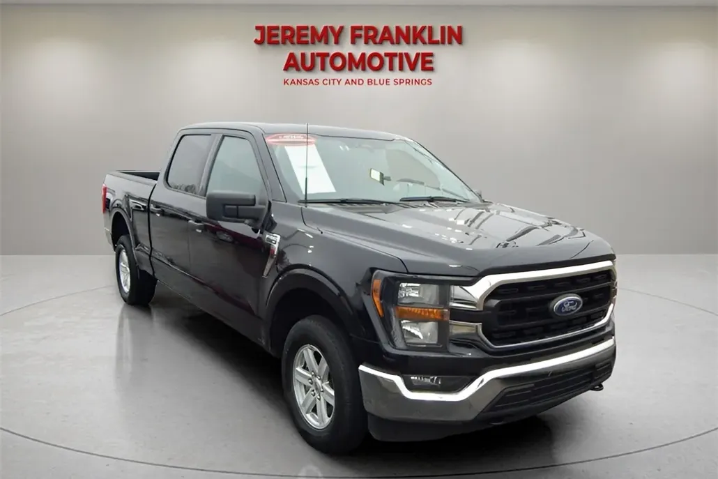 2023 Ford F-150 XLT photo 1