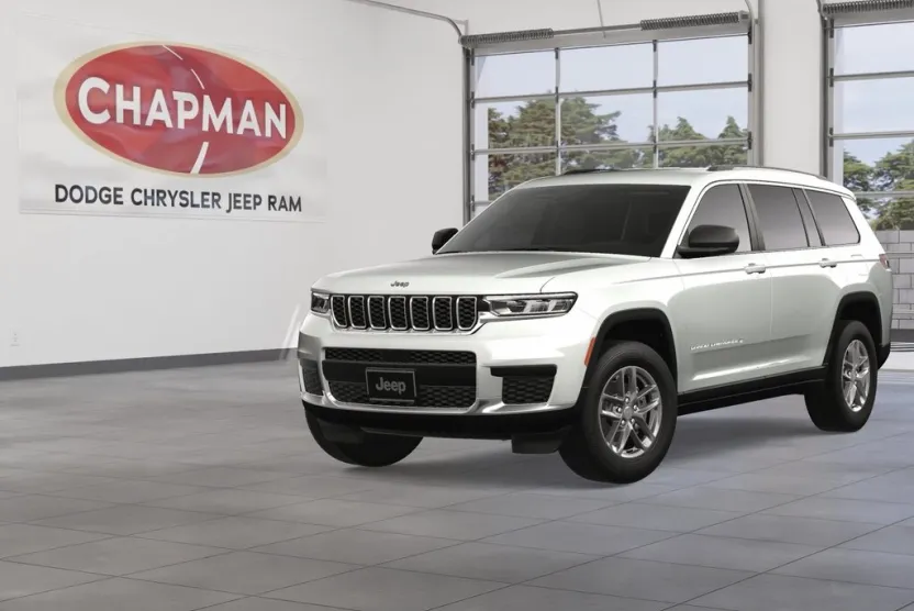 2025 Jeep Grand Cherokee Laredo photo 1