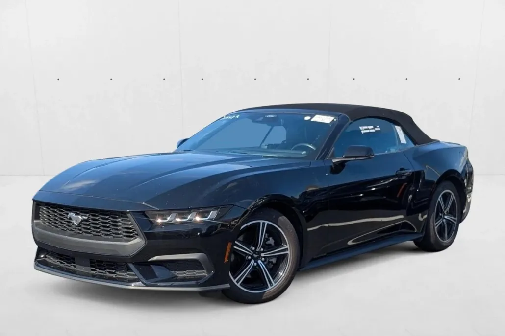 2024 Ford Mustang EcoBoost Premium photo 1
