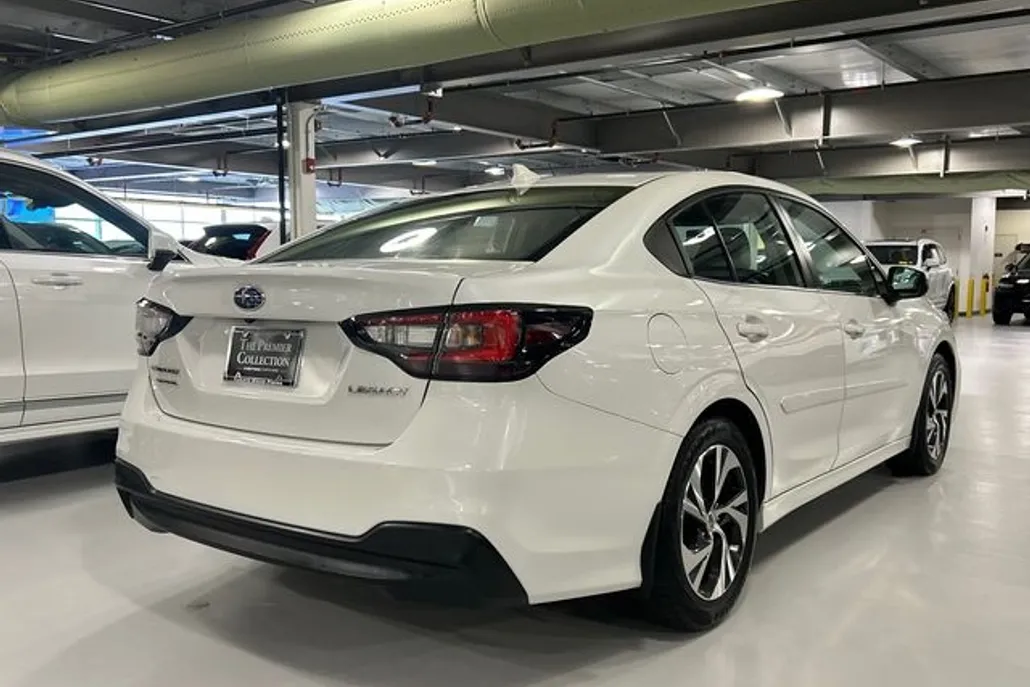 2023 Subaru Legacy Premium photo 1