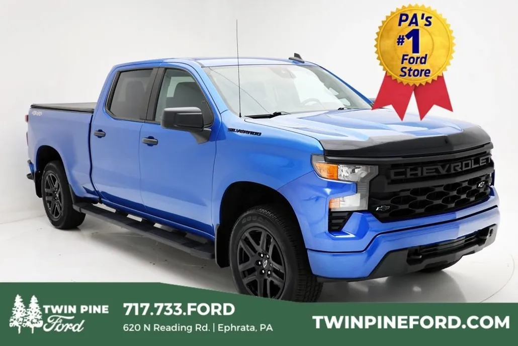 2023 Chevrolet Silverado 1500 Custom photo 1
