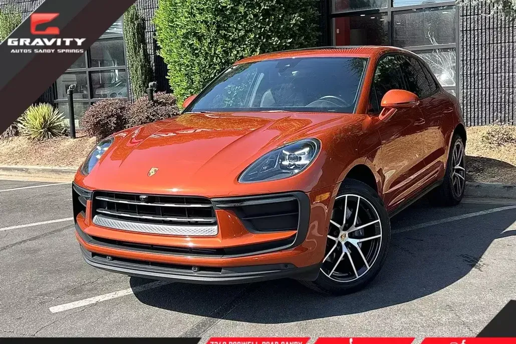 2022 Porsche Macan Base photo 1