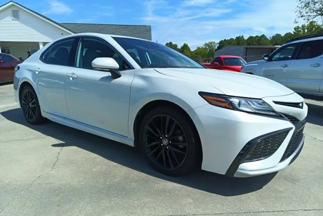 2023 Toyota Camry XSE photo 1