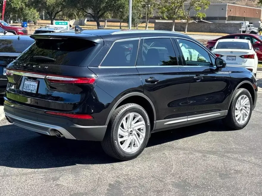 2021 Lincoln Corsair Standard photo 1