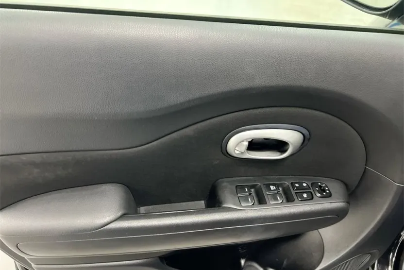 2016 Kia Soul Base photo 1