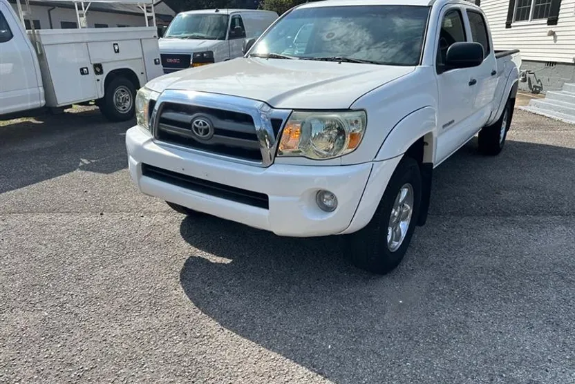 2010 Toyota Tacoma PreRunner Double Cab Long Bed photo 1