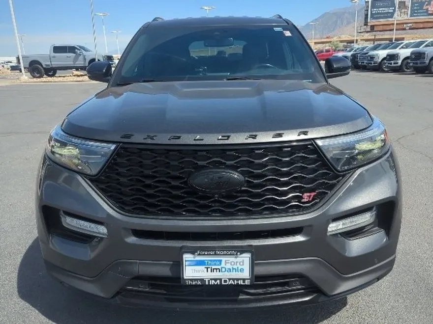 2020 Ford Explorer ST photo 1