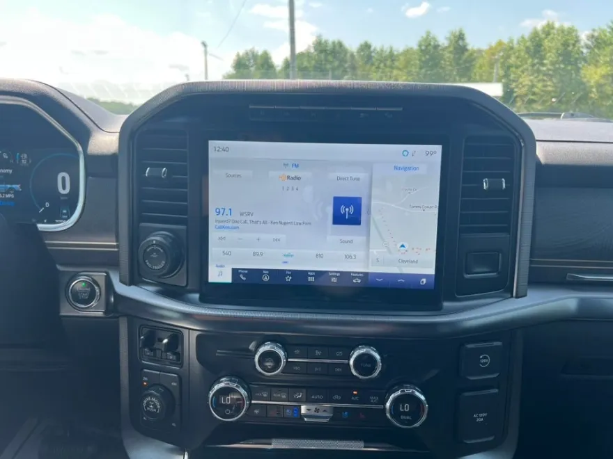2021 Ford F-150 Platinum photo 22