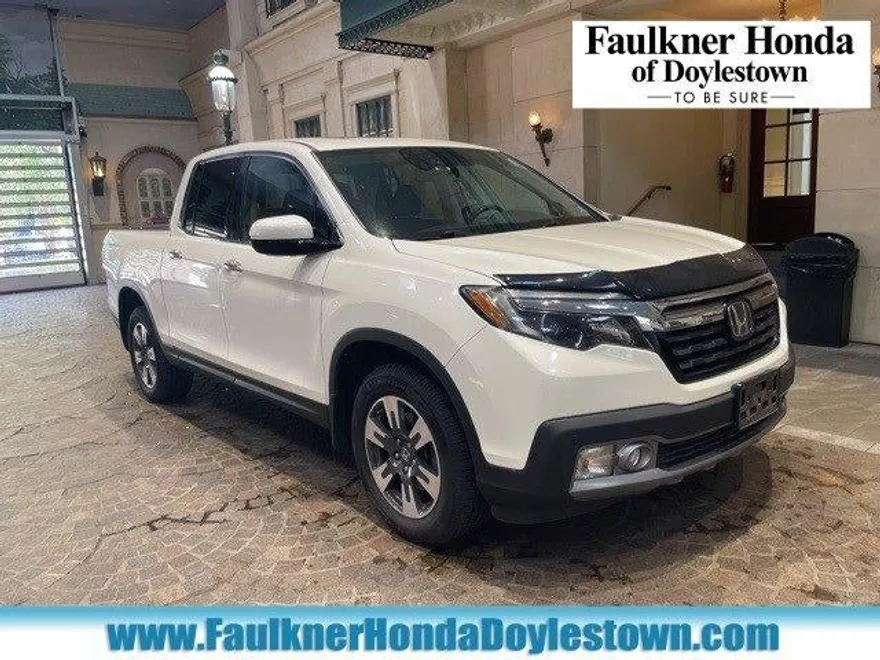 2019 Honda Ridgeline RTL-E photo 1
