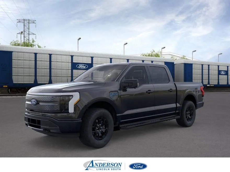 2025 Ford F-150 Lightning XLT photo 1