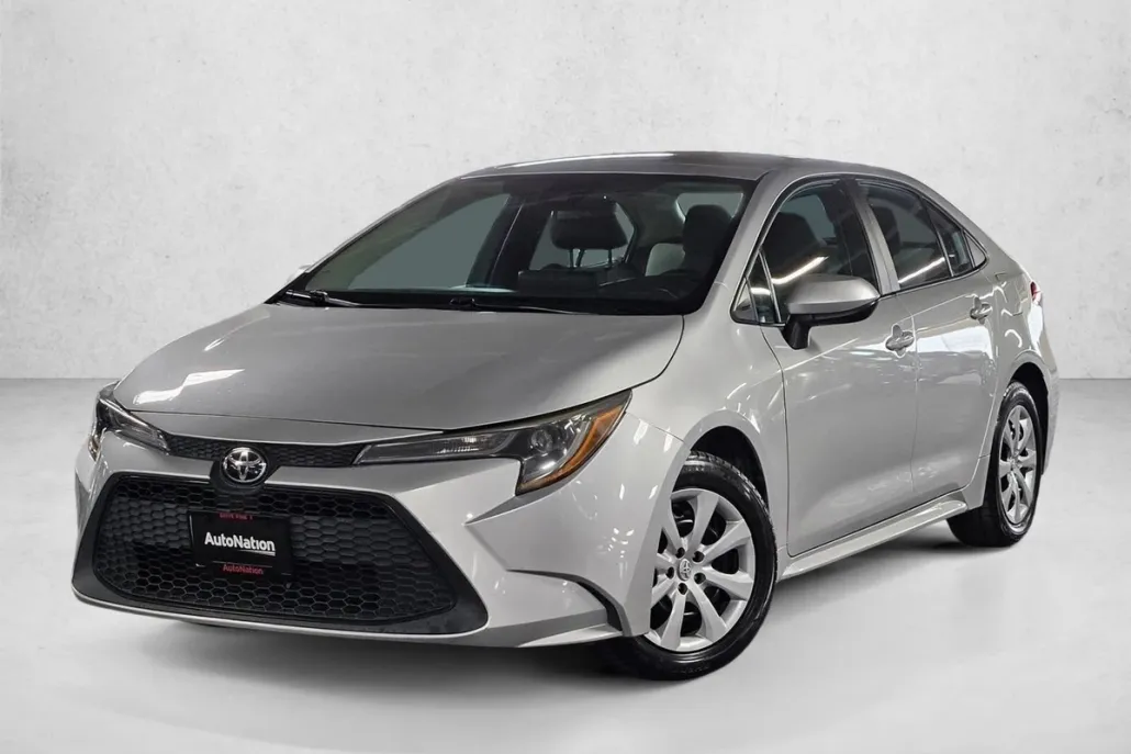 2022 Toyota Corolla LE photo 1