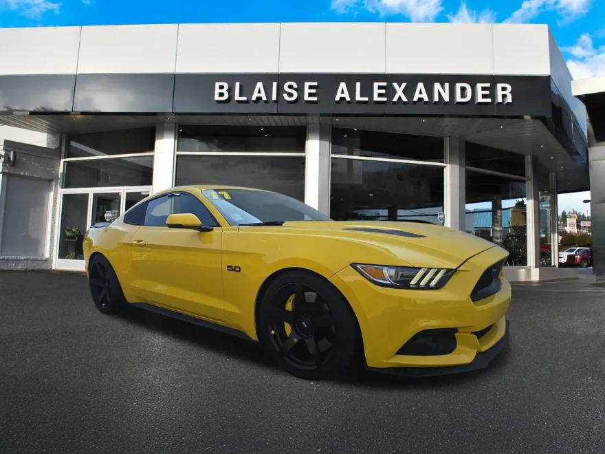 2017 Ford Mustang GT photo 1