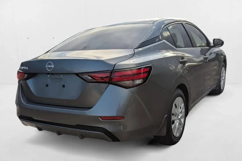2025 Nissan Sentra S photo 1