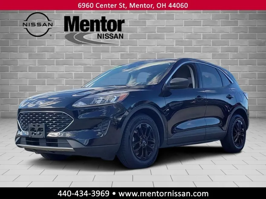 2022 Ford Escape SE photo 1