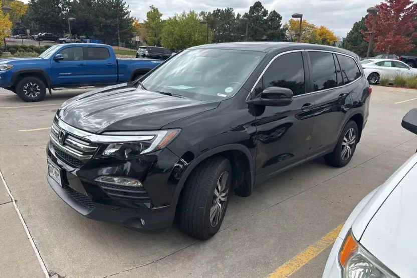 2017 Honda Pilot EX-L photo 1