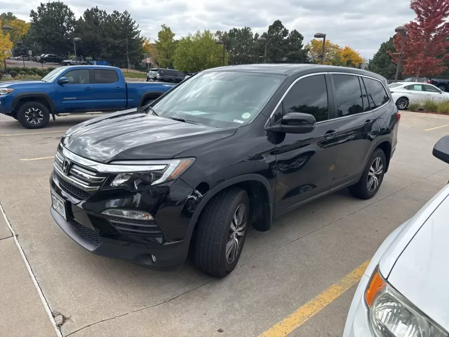 2017 Honda Pilot EX-L photo 1