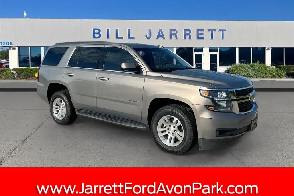 2019 Chevrolet Tahoe LT photo 1