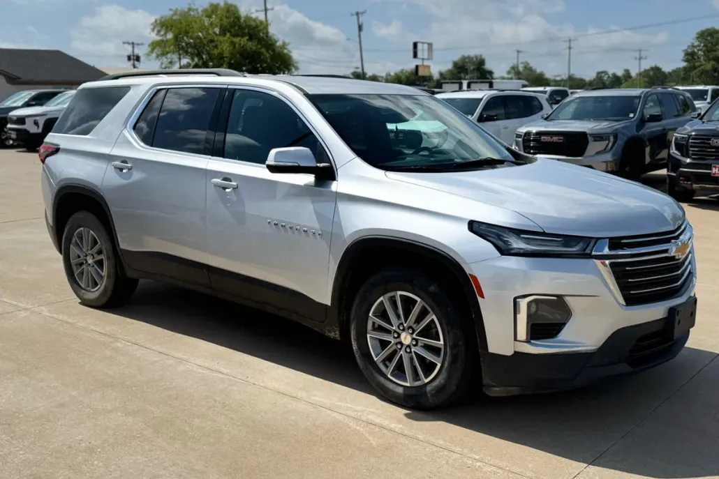 2022 Chevrolet Traverse Cloth photo 1