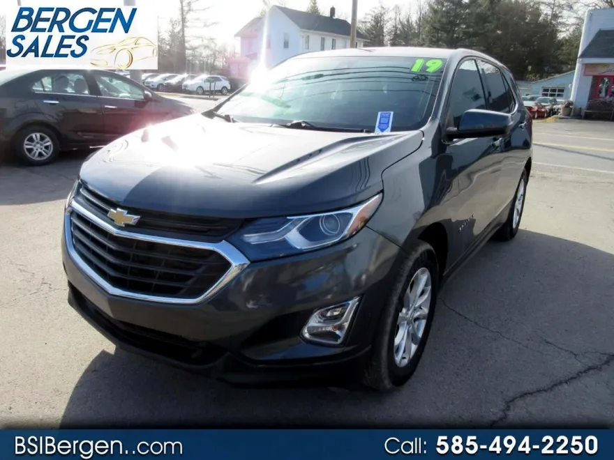 2019 Chevrolet Equinox LT photo 1