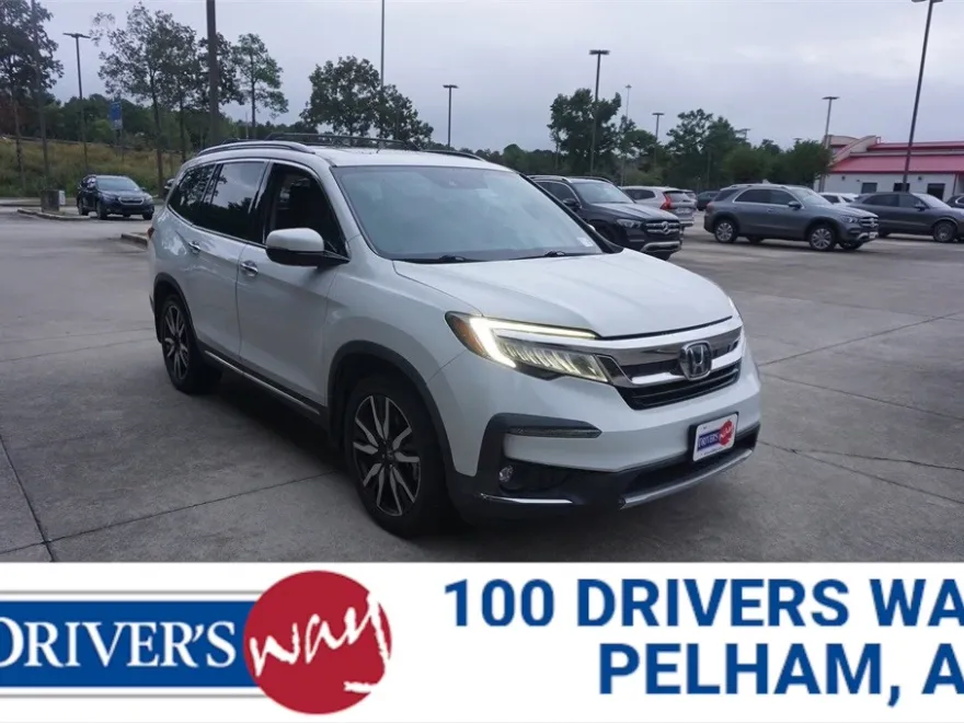 2020 Honda Pilot Touring photo 1