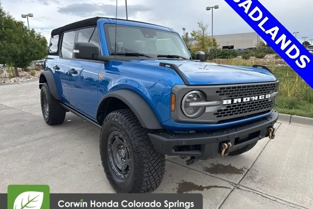 2024 Ford Bronco Badlands photo 1
