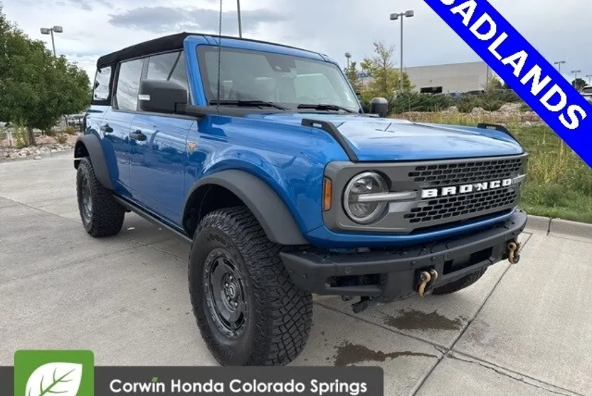 2024 Ford Bronco Badlands photo 1