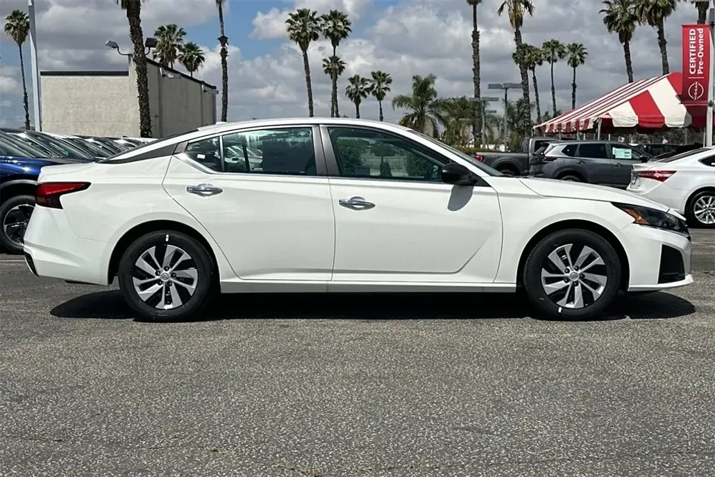 2025 Nissan Altima 2.5 S photo 1