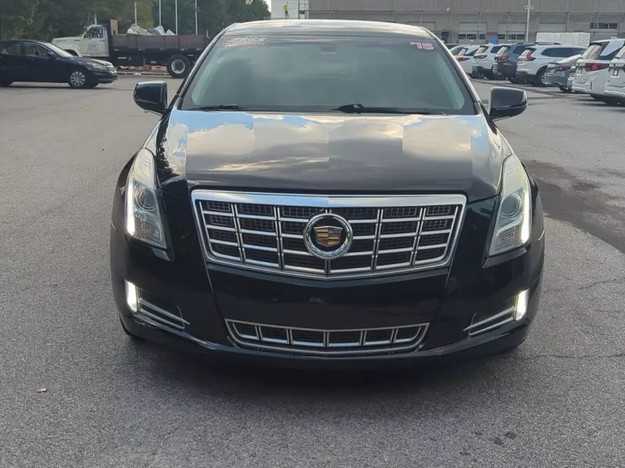 2015 Cadillac XTS Luxury photo 1