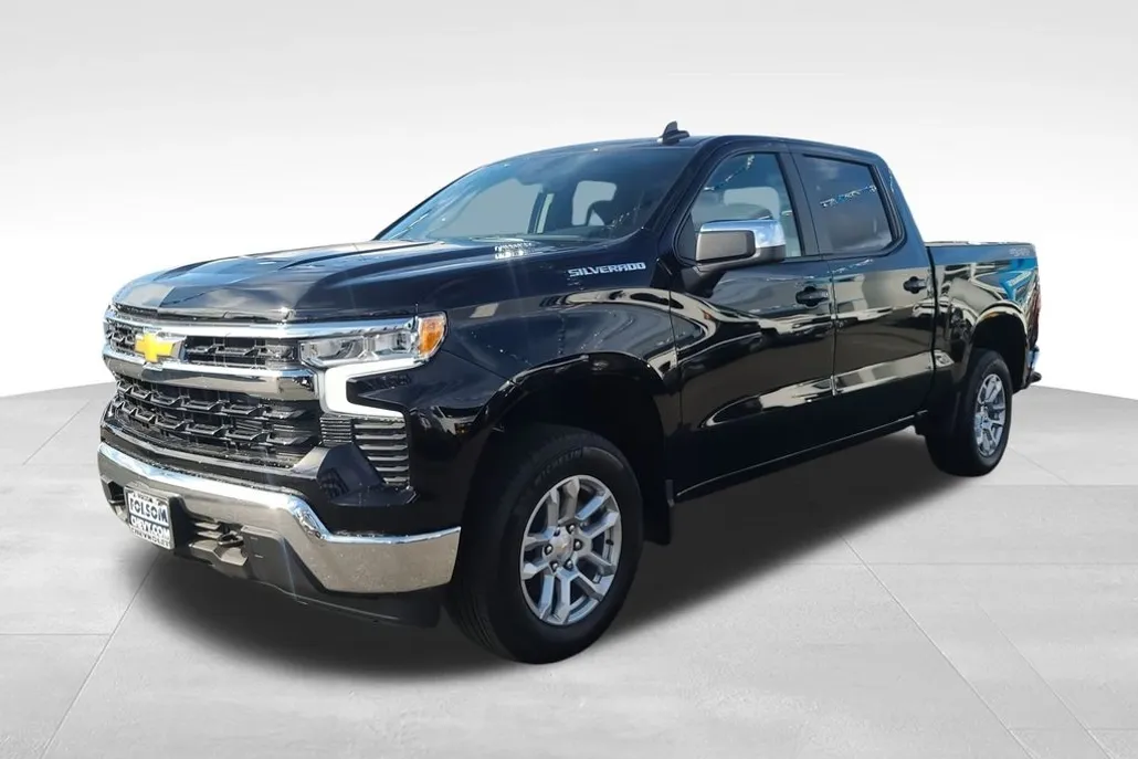 2025 Chevrolet Silverado 1500 LT photo 1