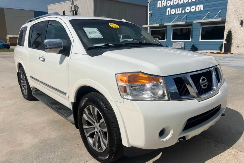 2015 Nissan Armada SL photo 1