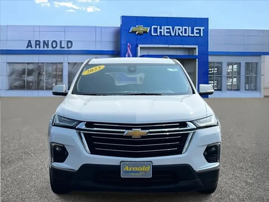 2023 Chevrolet Traverse Leather photo 1