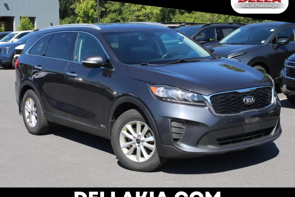 2019 Kia Sorento LX photo 1