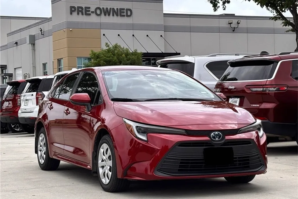 2023 Toyota Corolla SE XLE photo 1