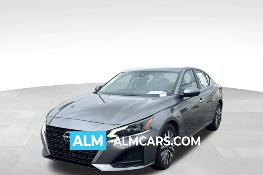 2023 Nissan Altima 2.5 SV photo 1