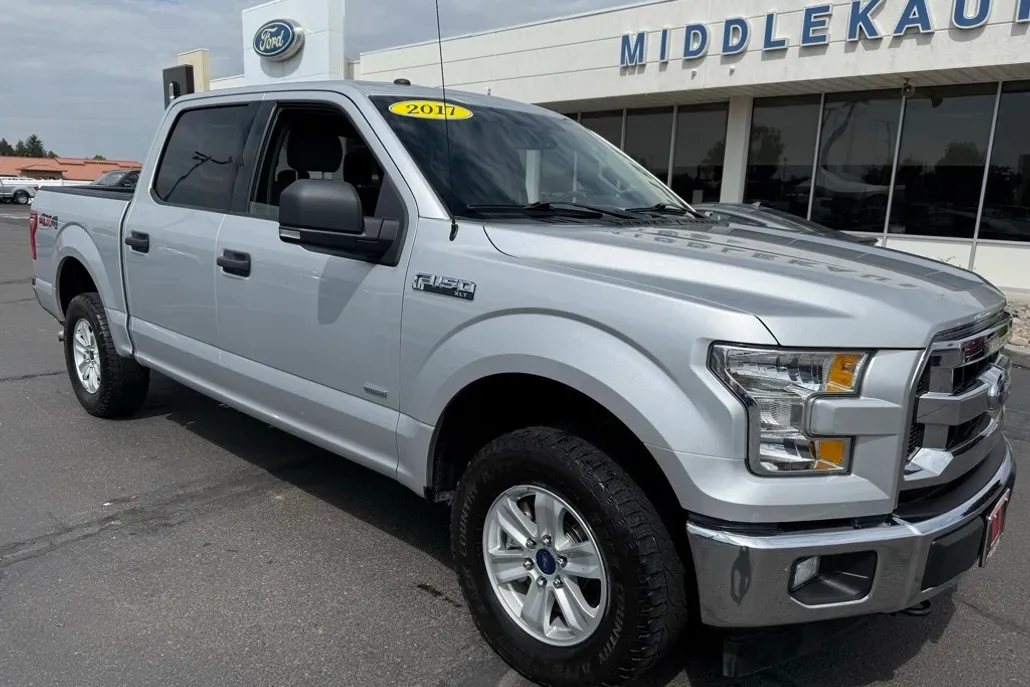 2017 Ford F-150 XLT photo 1