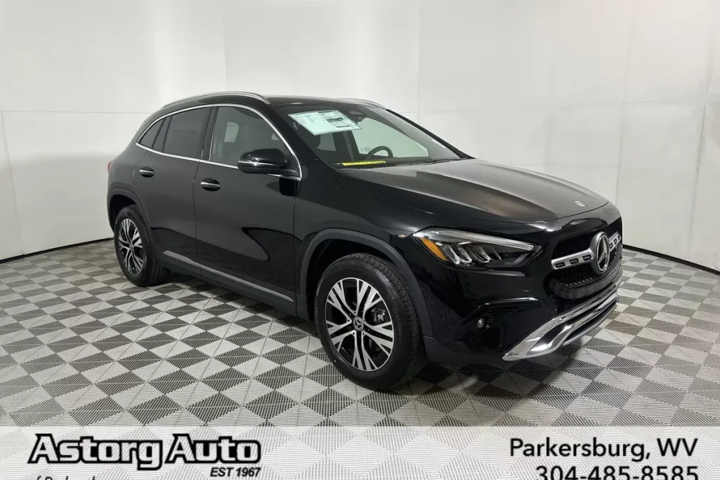 2025 Mercedes Benz GLA 250 4MATIC photo 1