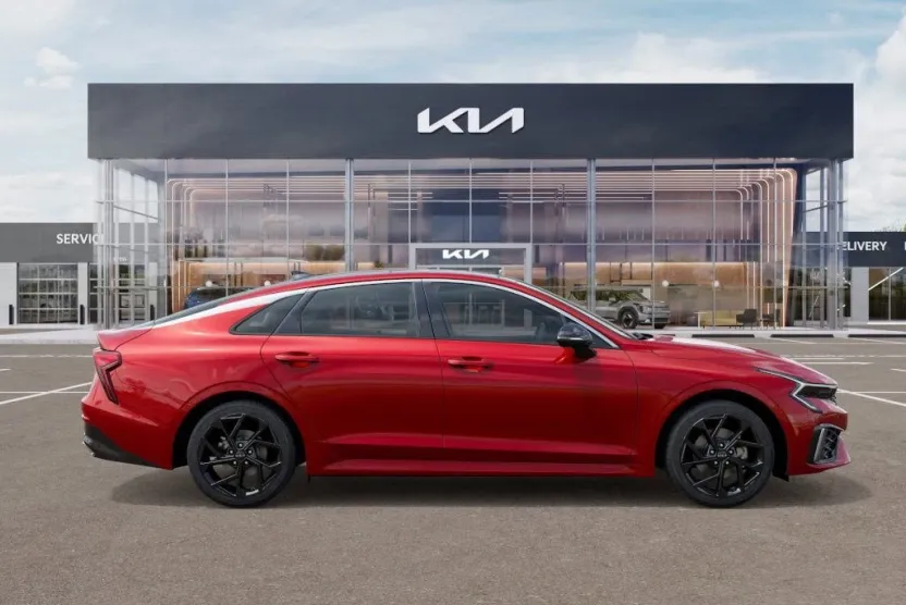 2026 Kia K5 GT-Line photo 1