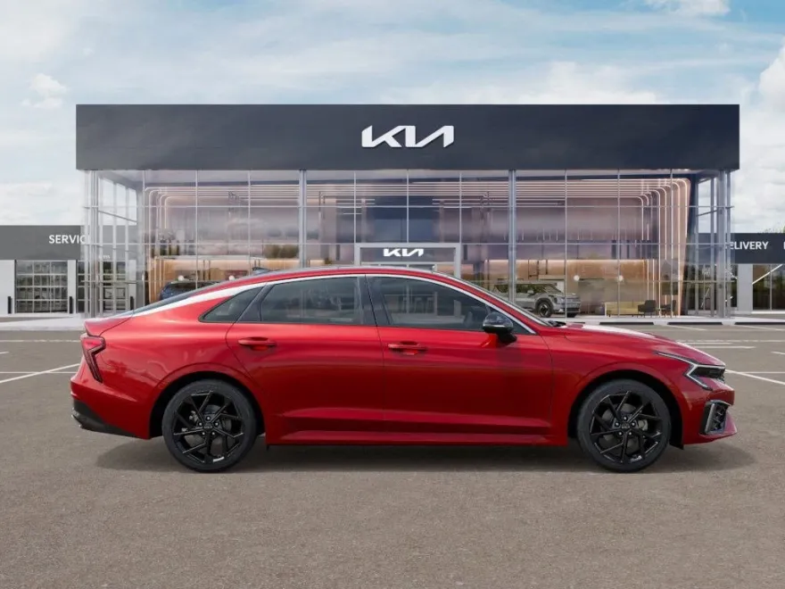 2026 Kia K5 GT-Line photo 1