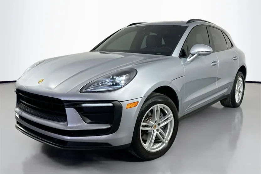 2022 Porsche Macan Base photo 1