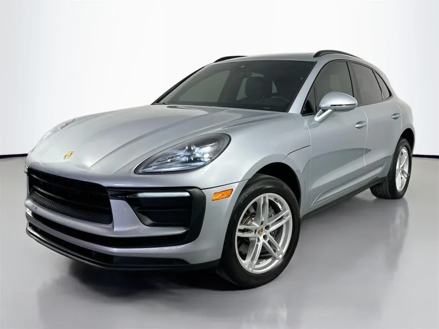 2022 Porsche Macan Base photo 1