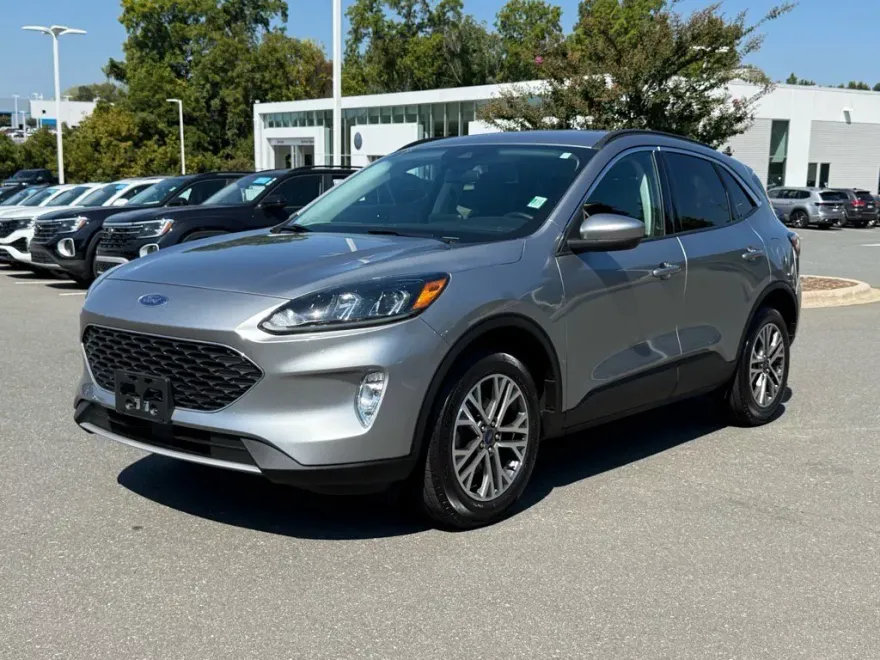2022 Ford Escape SEL photo 1